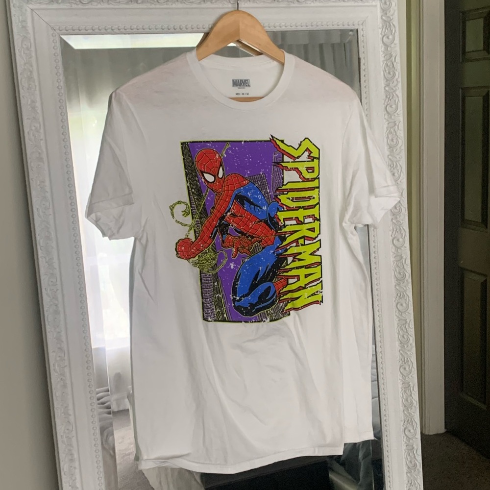 Spider-man Comic Graphic T-shirt • Marvel Brand • White • Medium